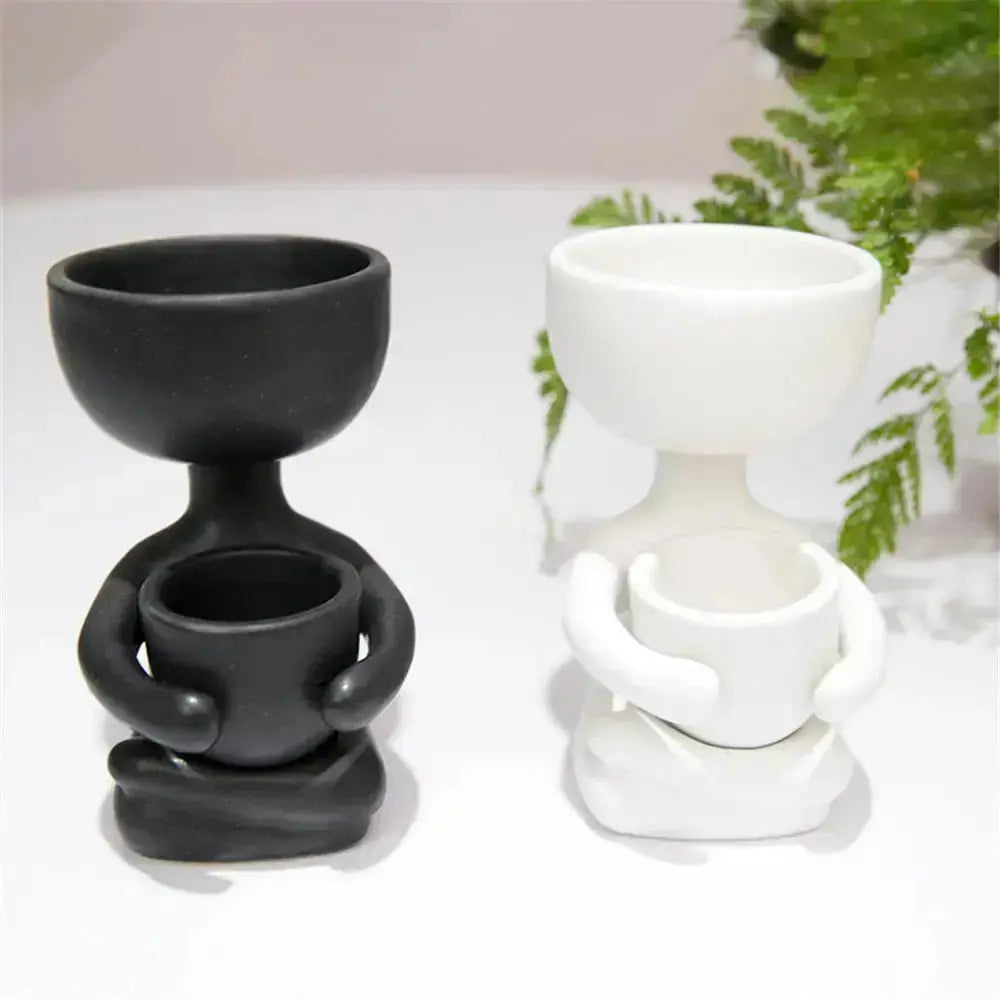 Humanoid Ceramic Vase - HuxoHome